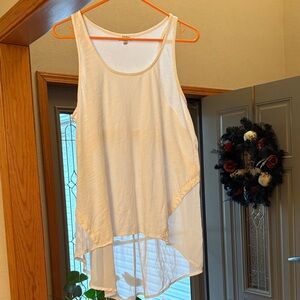 Umgee White Asymmetrical Tank Top